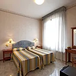 Moderno Hotel Siena