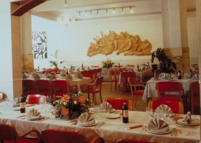 מלון Moderno סיינה