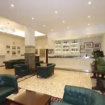 Moderno 호텔 3*