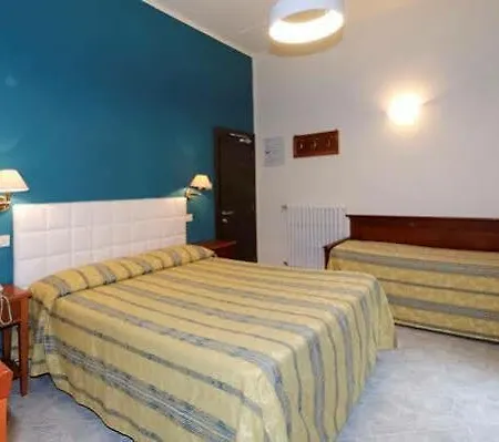 فندق Moderno سيينا